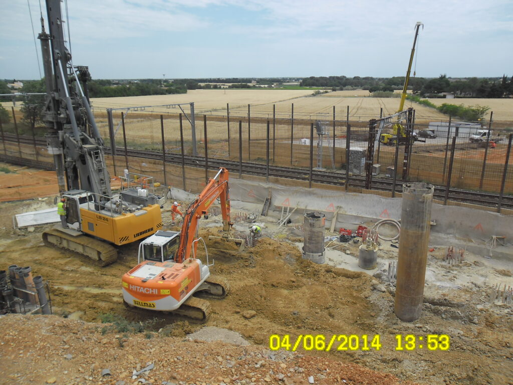 DD1466_20141020_Déplacement-de-lautoroute-A9_PI932-Forage-des-pieux_Montpellier-34-1