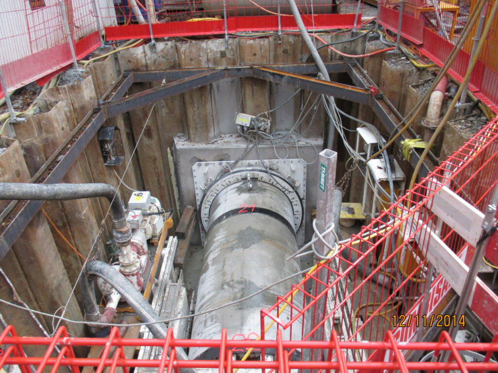 Microtunnelier-Corbusier_08