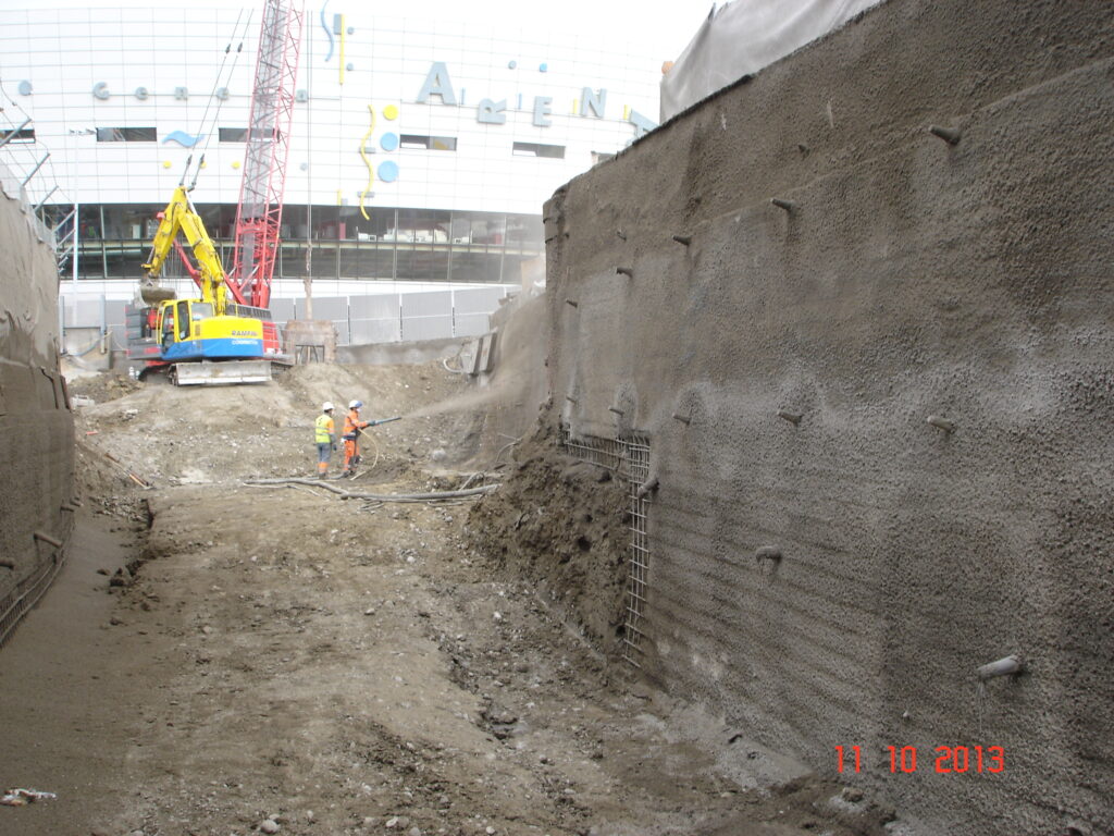 TC-Route-douaniere-Paroi-clouee